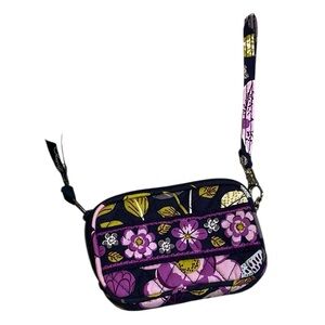 VERA BRADLEY FLORAL NIGHTINGALE ZIPPERED WRISTLET COIN PURSE BLUE PURPLE